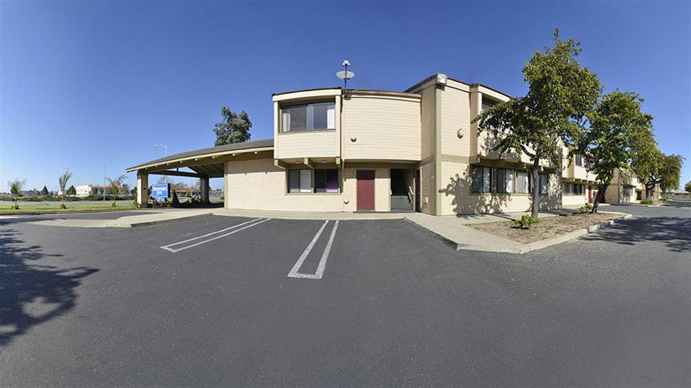 Inn At Highway 1 Lompoc Exterior photo